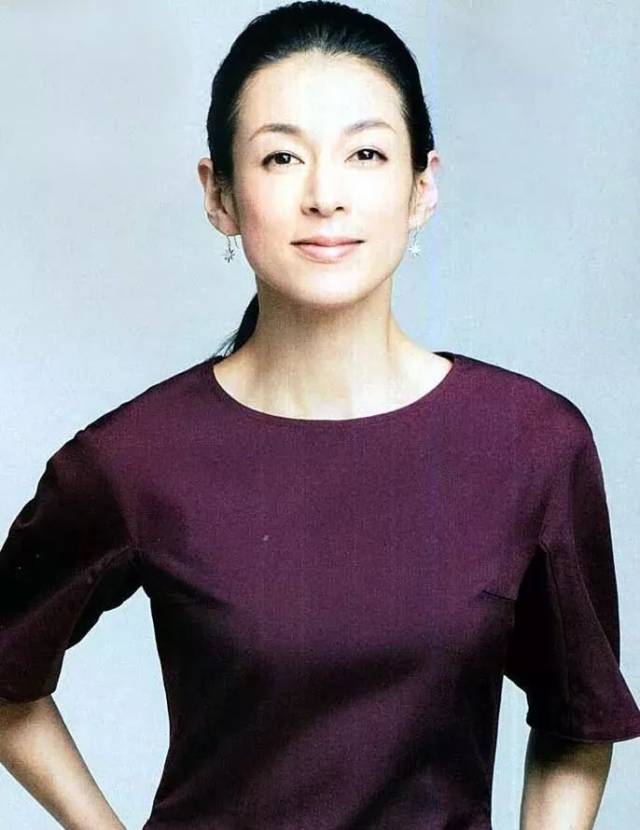 用户"史戈"回答: 莉香,请你再逃得快一些,把快乐的记忆封存,把不被爱