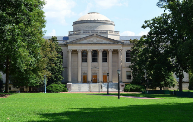 塔夫斯大学佛莱彻法律与外交学院(fletcher school of law and