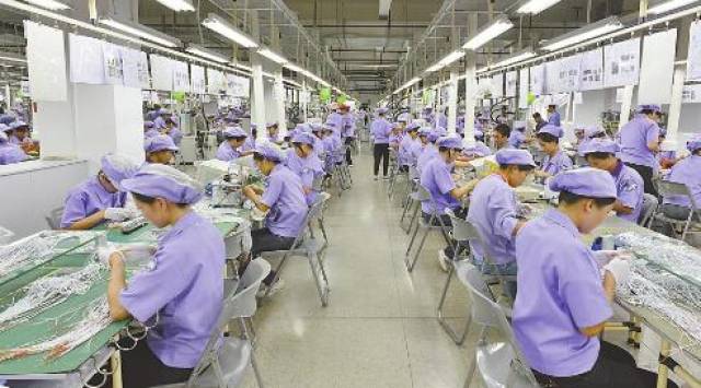 蓝领带带你看电子厂上班是怎么样的?