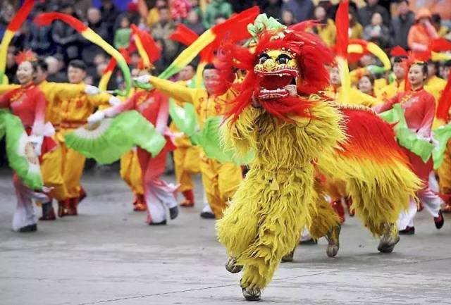 元宵节丨缛彩遥分地,繁光远缀天