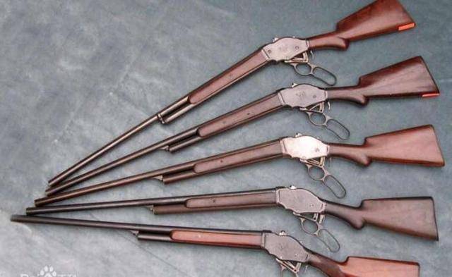 布朗宁在随后几年时间内陆续研制出温彻斯特m1897及其后续改型m1912