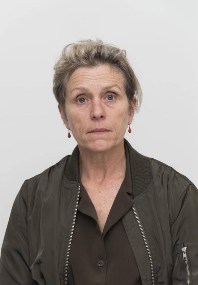 欧美fun|科恩嫂小金人被偷哭鼻子 戏里怼天怼地的