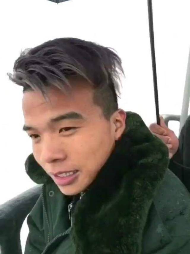 霸气杨浩是快手上最早的一批土豪,据说他拥有一个集团公司,就因为喜欢