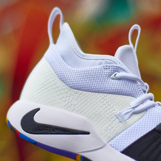 ncaa配色pg2鞋底好可爱!估计一个变向就没了5块钱!_手机搜狐网