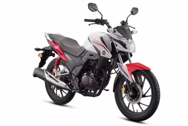 相较2016年发布的cbf125r,cbf150r的改变不仅仅体现在外观和动力性上