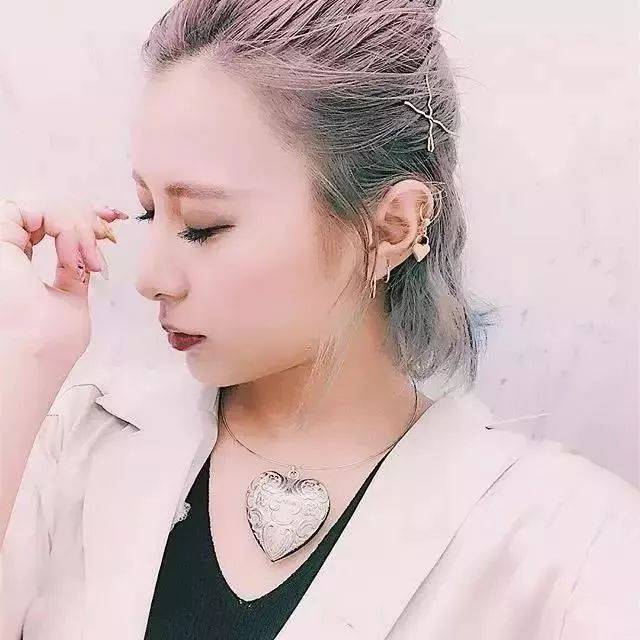 听说日本妹子都是自己在家打耳洞的?