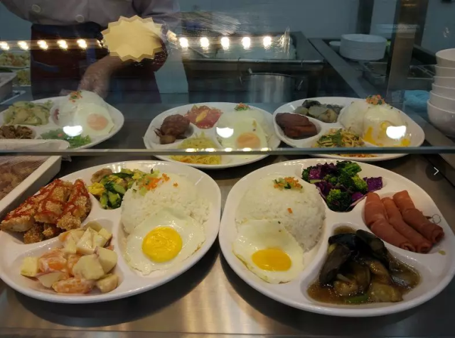 "最美"哈工大食堂 让你羡慕到哭!网友说:又是别人家的