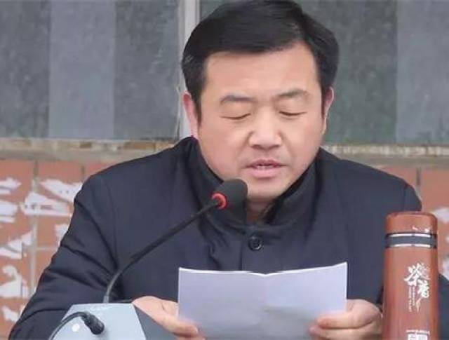 李建光校长在典礼最后做了激情洋溢的开学致辞.