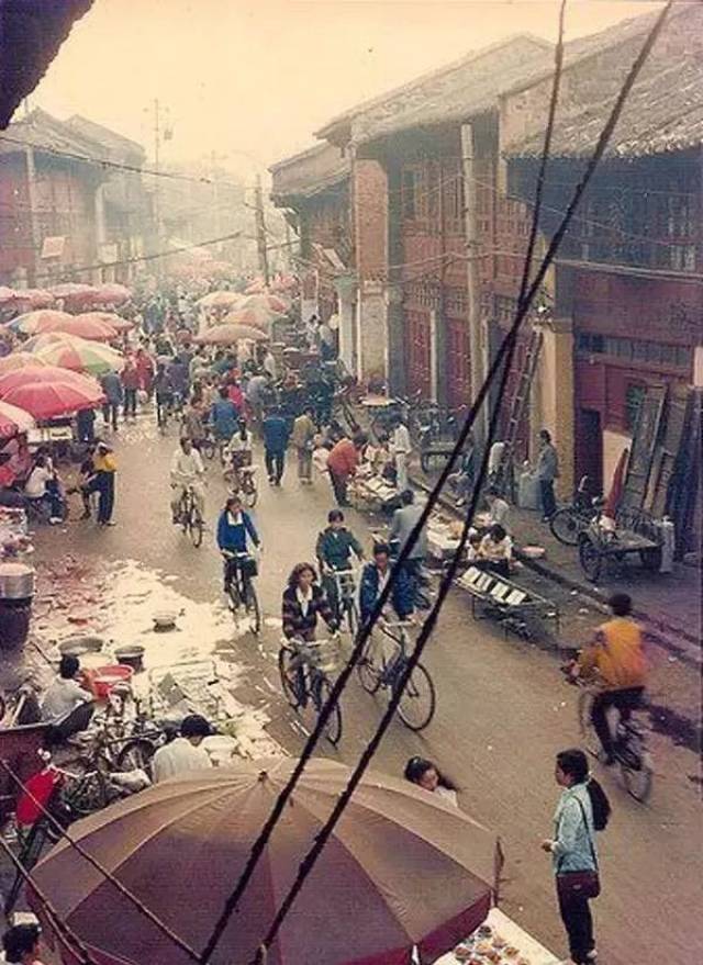 昆明七,八十年代珍贵老照片,你还记得吗