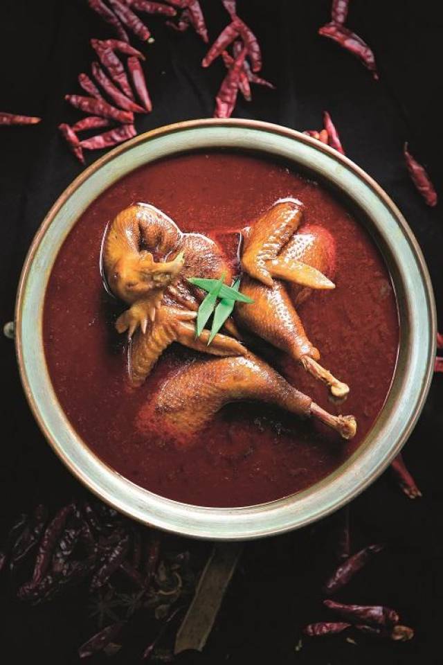 陈家大院的灯笼鸡,每天排队的人,都是为了这道菜,秘方制作流程分享