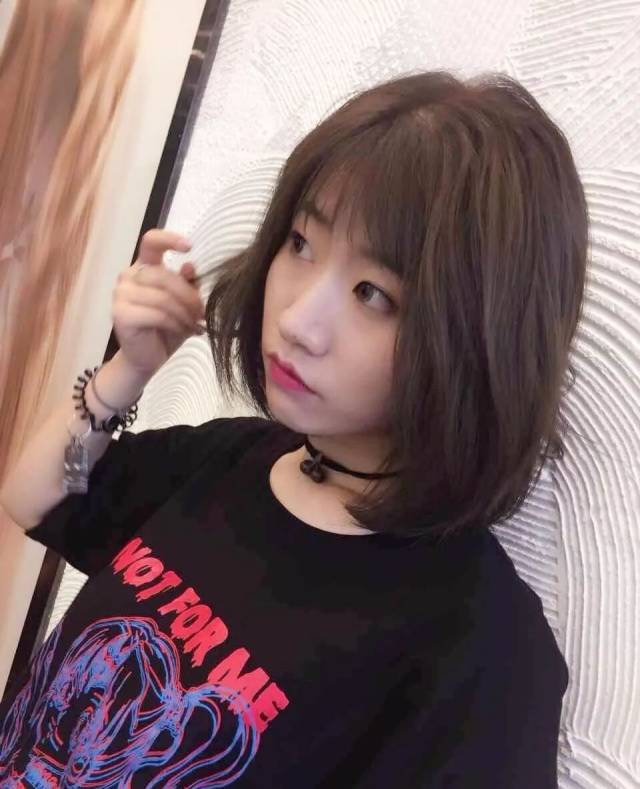 2018流行JJ烫,女生烫个美美的发型吧!