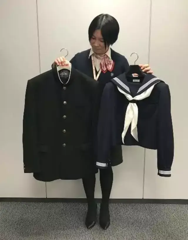 日本某网友提倡男生穿水手制服!画风瞬间小清新.
