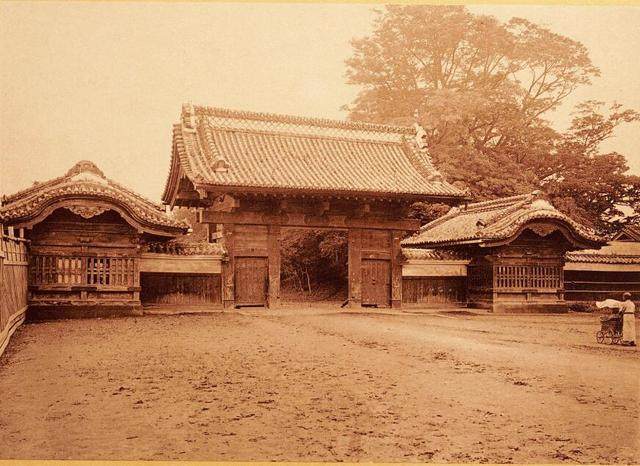 老照片:118年前的日本东京帝国大学