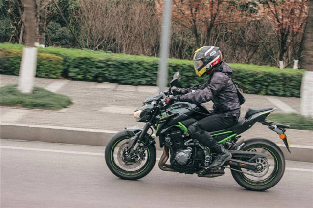 【机车有料】2018川崎重庆偏岩古镇骑行回顾,这才是机车态度!