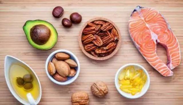 健身练肌肉吃什么效果最好?合理搭配饮食才最