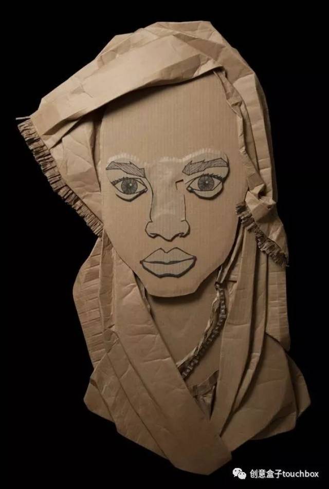 完全惊讶了,没想到废纸箱做成娃娃这么好看