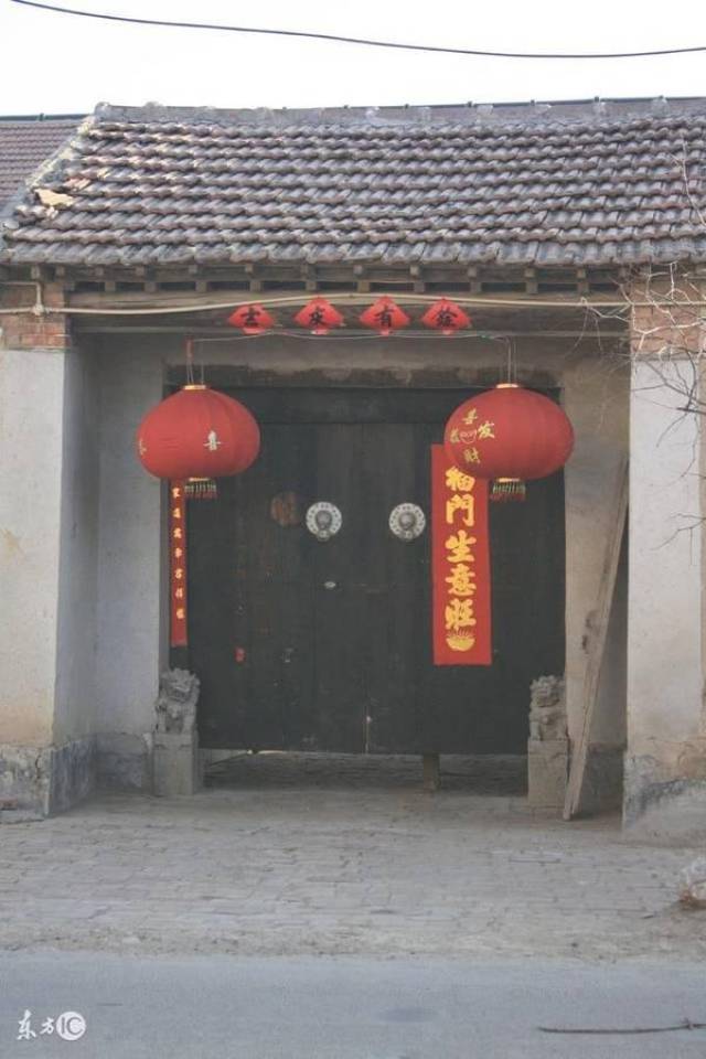 风水先生告知:一旦门口有此"物",必定财源滚滚,兴家旺宅!