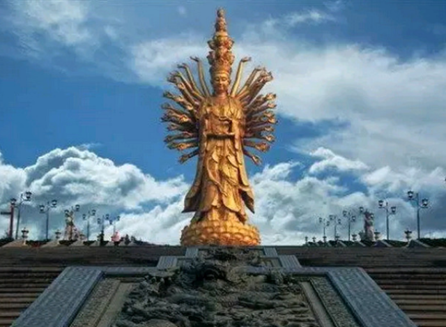 中国最高的佛像图片