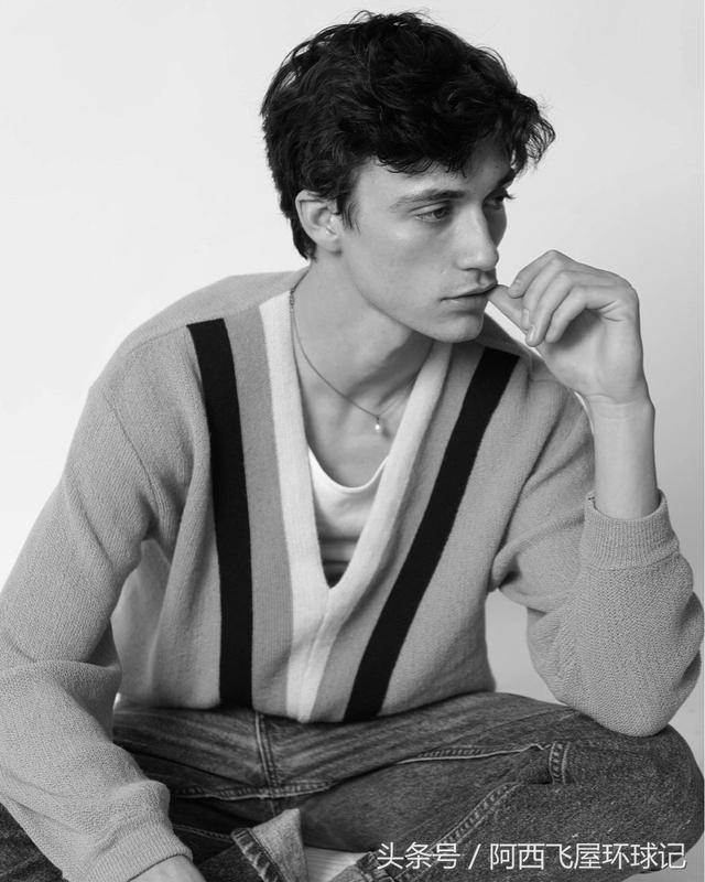 戳爷男友jacob荣登杂志《gay times》,优雅时尚