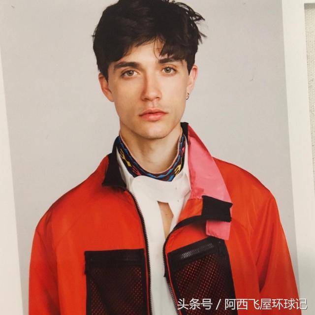 戳爷男友jacob荣登杂志gaytimes优雅时尚