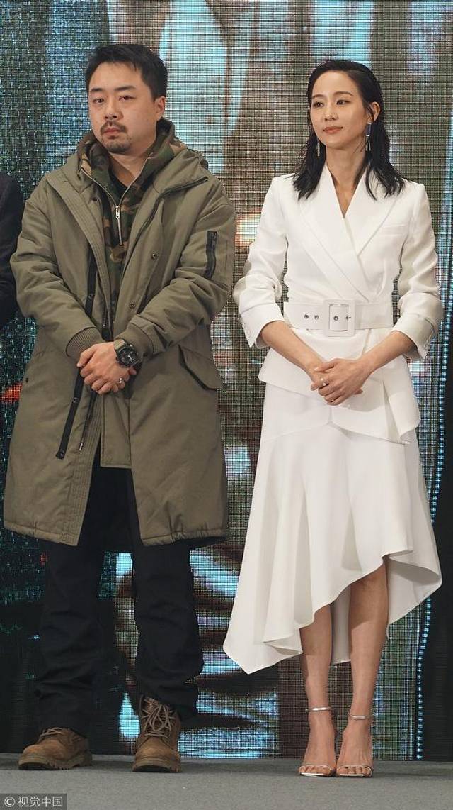 15日,上海,张钧甯,张鲁一出席谍战剧《长河落日》发布会.