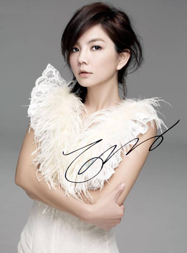 明星签名欣赏:经典女子偶像组合she与twins