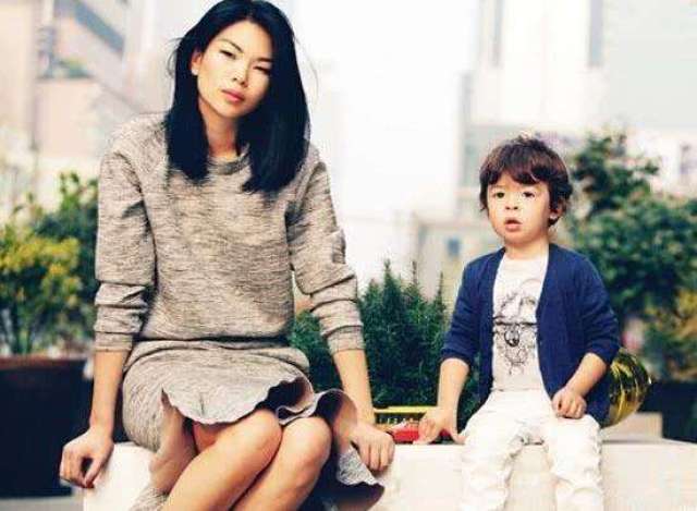 这几张照片才是超模吕燕颜值的巅峰啊!