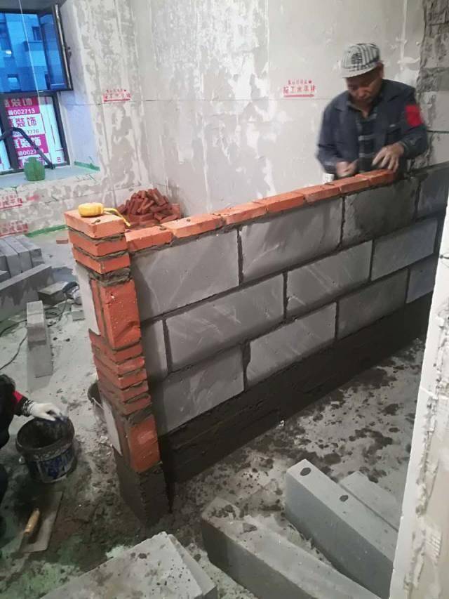 砌墙425还是325好,砌墙,砌墙机_大山谷图库