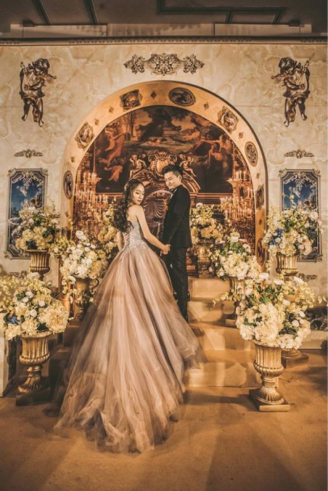 做了1001场古堡婚礼,只有这场还原了西欧许愿池,马面像,拜占庭