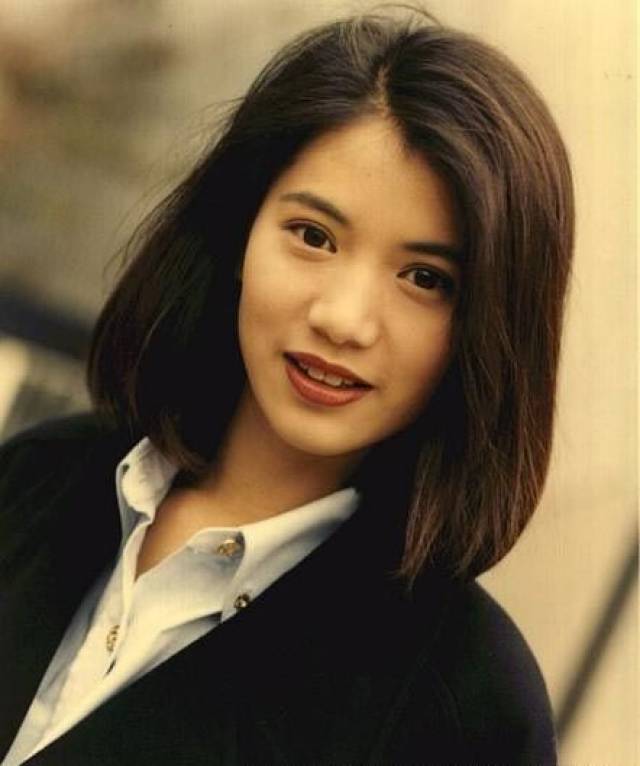 被称为"靓靓姐"的袁咏仪!她的6部经典之作你看过几部!