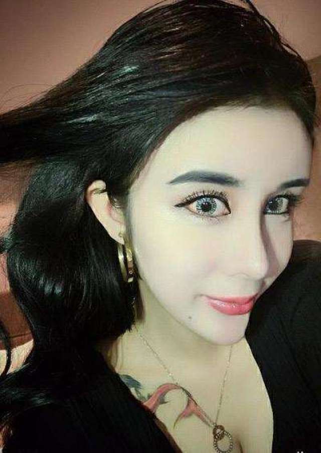 《美丑绝对论》第六期那些整容成尖耳猴腮精的,就像ps用力过猛一样