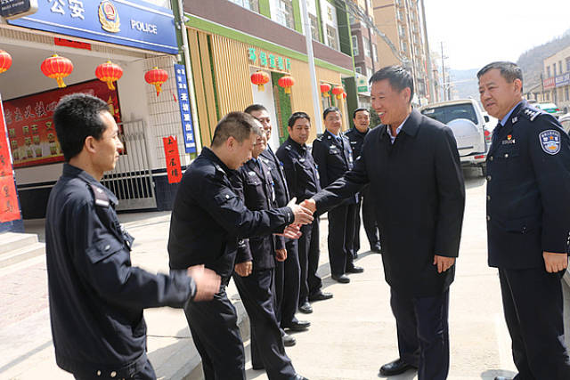 郭平社局长深入富县公安局调研指导工作