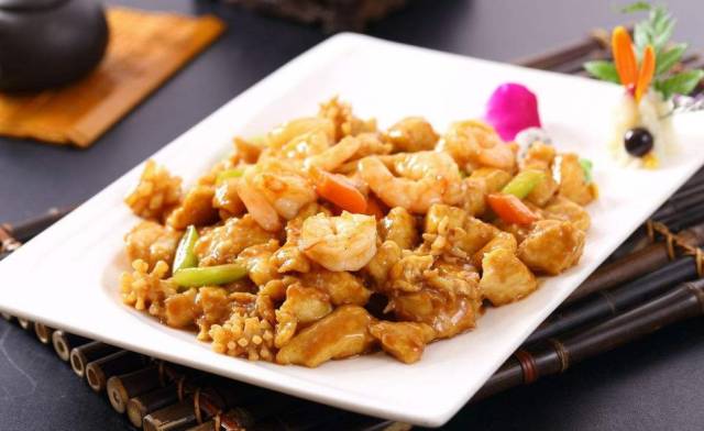 10,核桃虾仁炒丁