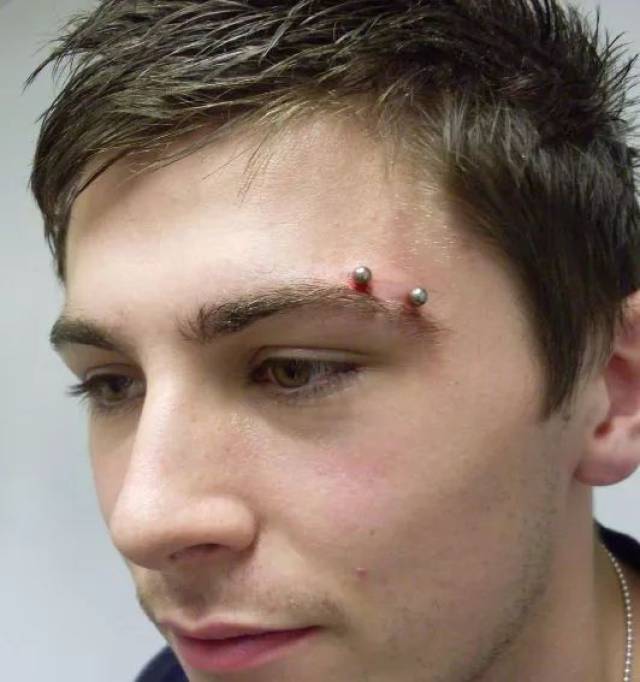 身体穿刺有多痛,乳环并不是人人都敢玩的!