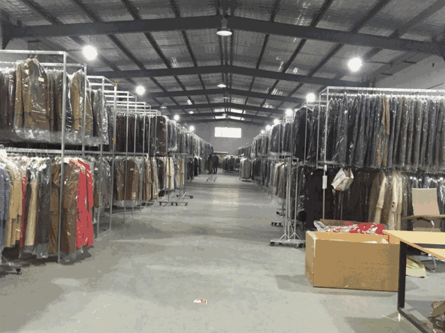 桐庐品牌工厂仓库大清仓,纯手工双面绒大衣全场280,380,480元封顶