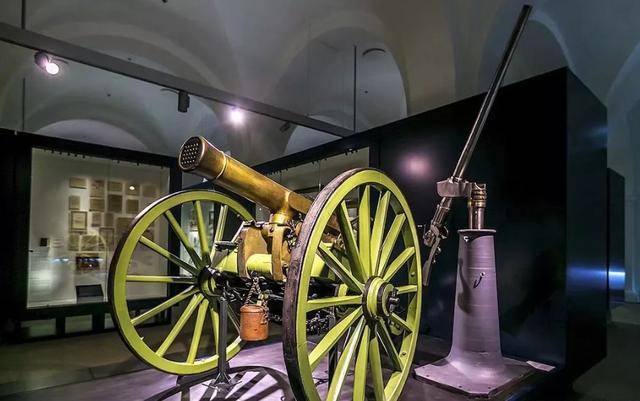 博物院非常重要的一个展览,展示一战时期的德意志帝国到二战中的纳粹