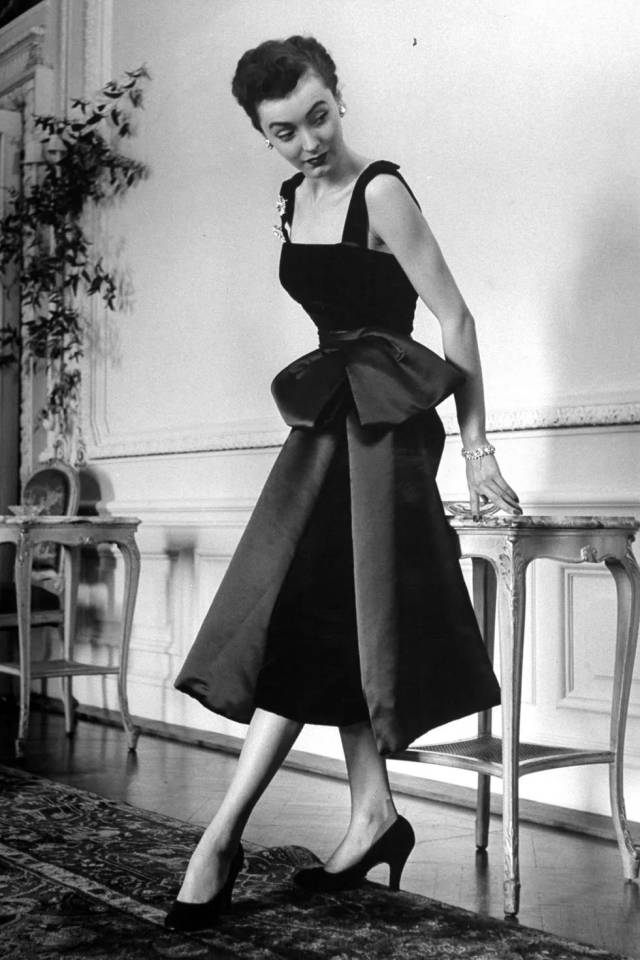 christian dior 1947年的 new look系列