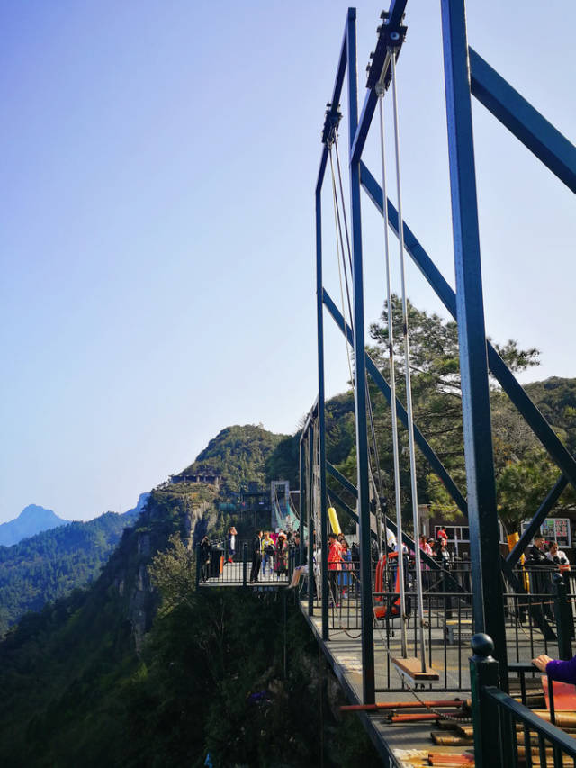 重庆竟然还有这么刺激这么漂亮的地方
