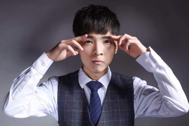 近日,华语90后流行男歌手,音乐制作人罗永乾的一组写真集照被媒体曝光