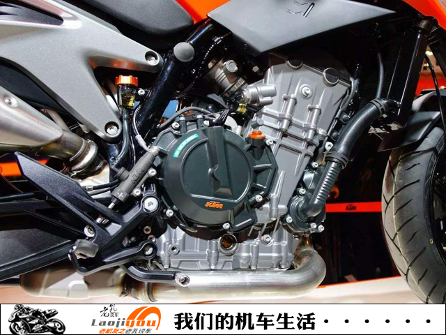 KTM 390DUKE整车进口卖4.78万，加装三箱后，其实这才是摩旅利器_手机搜狐网