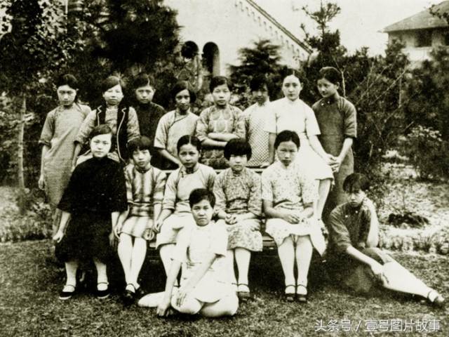 张爱玲的闺蜜名叫炎樱,俩人是港大的同学,是无话不谈的好友.