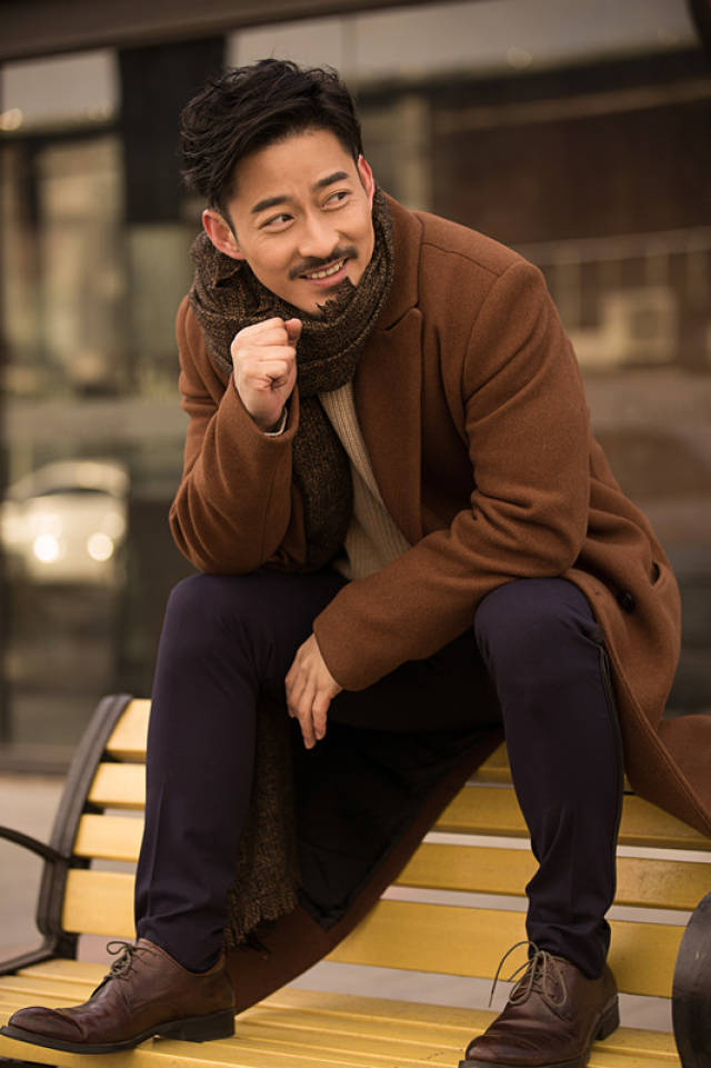 《天坑鹰猎》发布角色海报 "狼叔"任宇霸气来袭