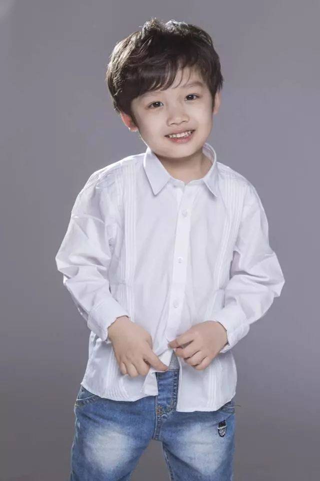陈俊宇儿童演员图片
