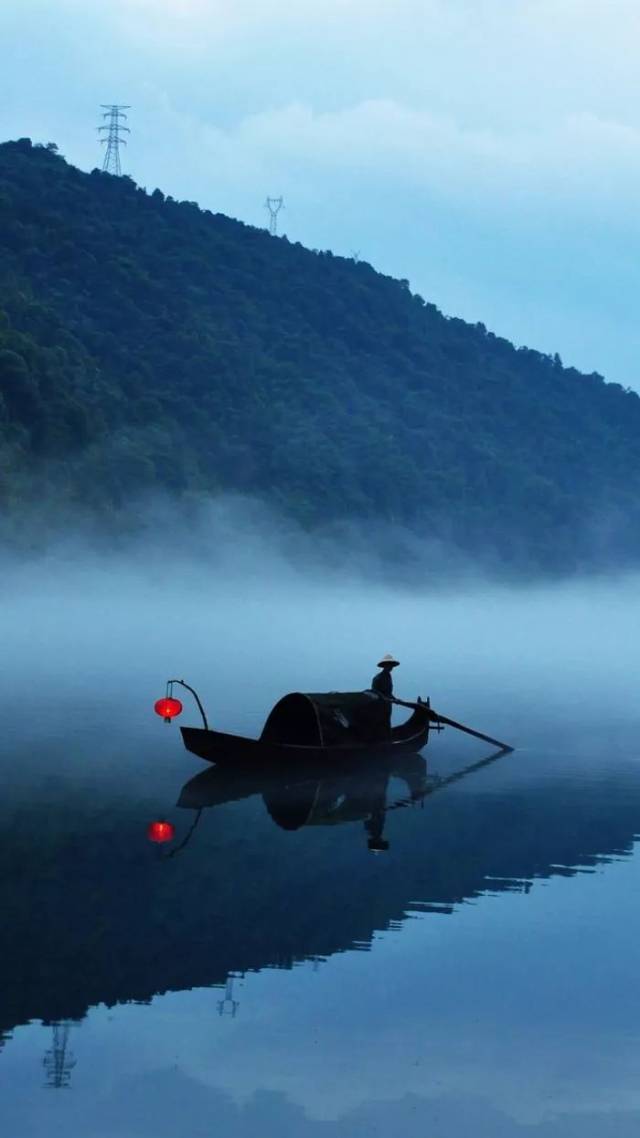 待你厌倦江湖,我且为你,远离繁华,归隐乡下.
