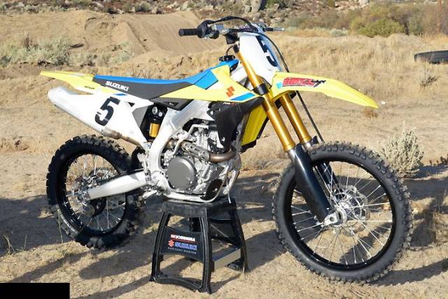 如果说husqvarna fc 450只会在减震上做了改进,川崎kx 450f则在2018年