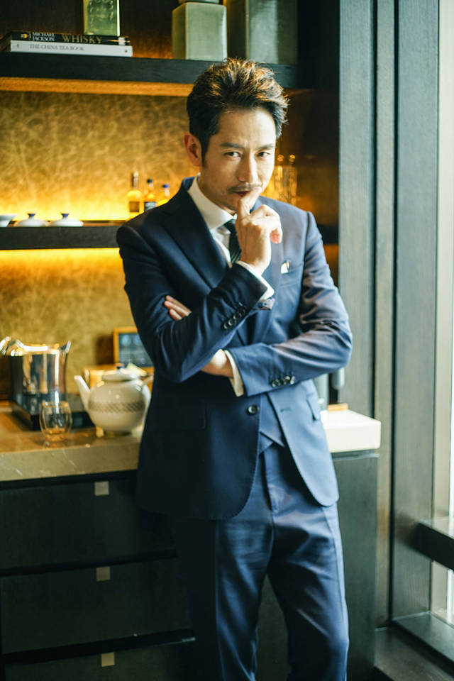 《远大前程》成泰燊写真曝光 化身儒雅绅士尽显男人成熟魅力