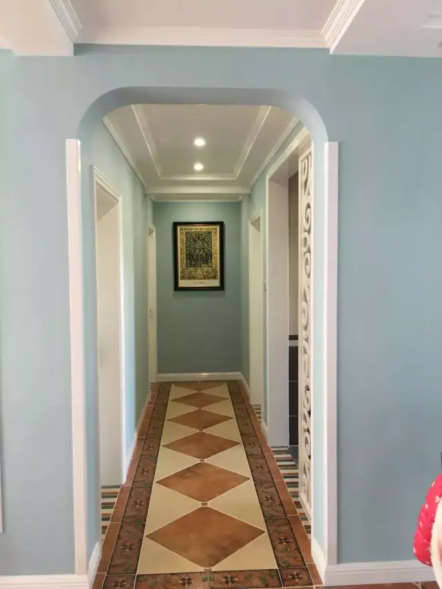 走廊门洞这样处理,简简单单也大气!