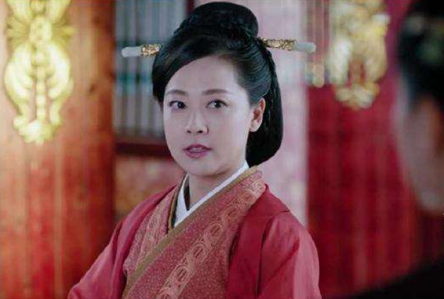 《独孤天下》独孤曼陀买通婢女勾引宇文护,利用丽华要挟宇文护