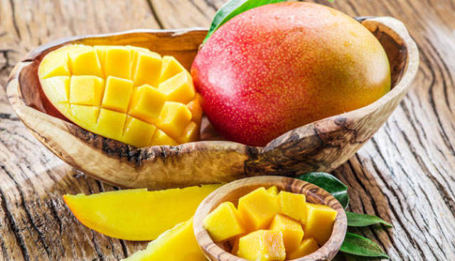 夏天到了,看看解热降燥的凉性水果有哪些?