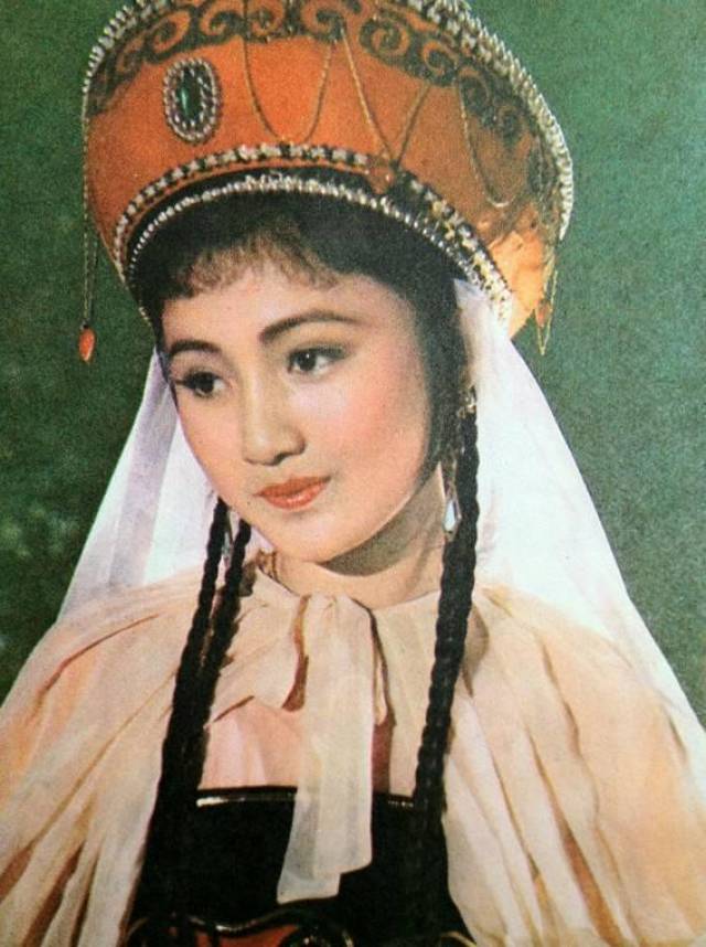 眼就忘不掉的那种,实在是太美了,林芳兵进入娱乐圈也是相当的机缘巧合